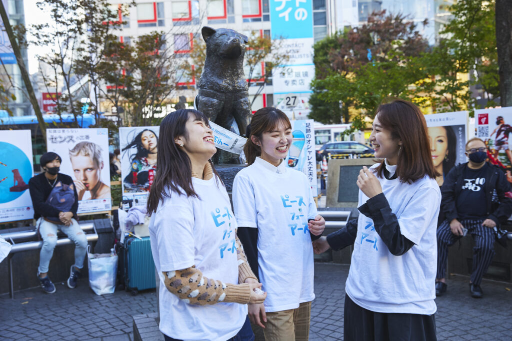 渋谷ハチ公前でのピースフォーアース